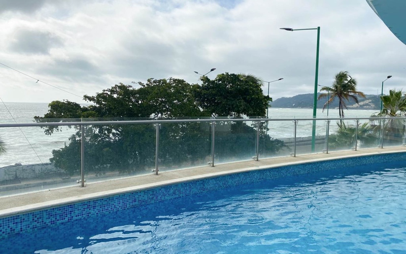 Pool Bahia de Caraquez, Ecuador Private by Jonathan Mueller