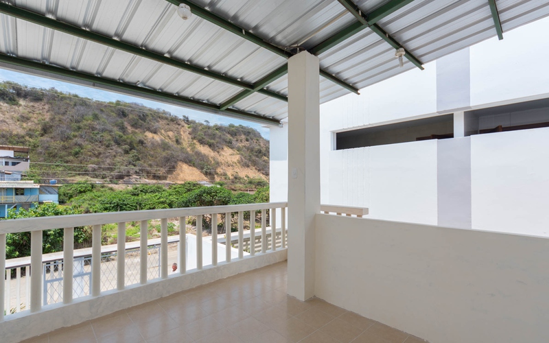 Balcony Area San Clemente, Ecuador Nikon D7500 by Lourdes Mendoza