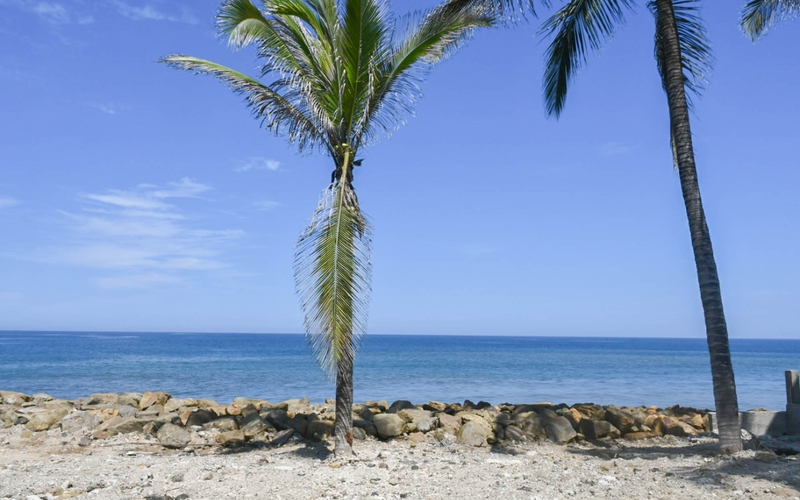Beachfront view - Oceanfront Villa Los Ranchos Beachfront view Crucita, Ecuador Nikon D7500 by Aladino Mendoza