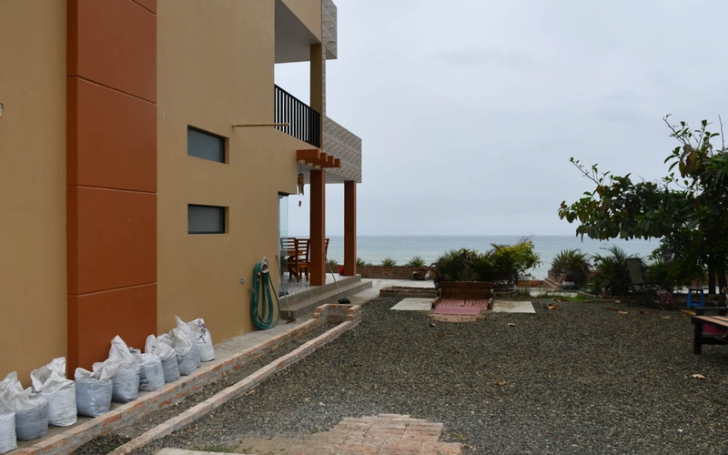 Exterior View - Amazing Beachfront Crucita House Exterior View Crucita, Ecuador Nikon D7500 by Aladino Mendoza