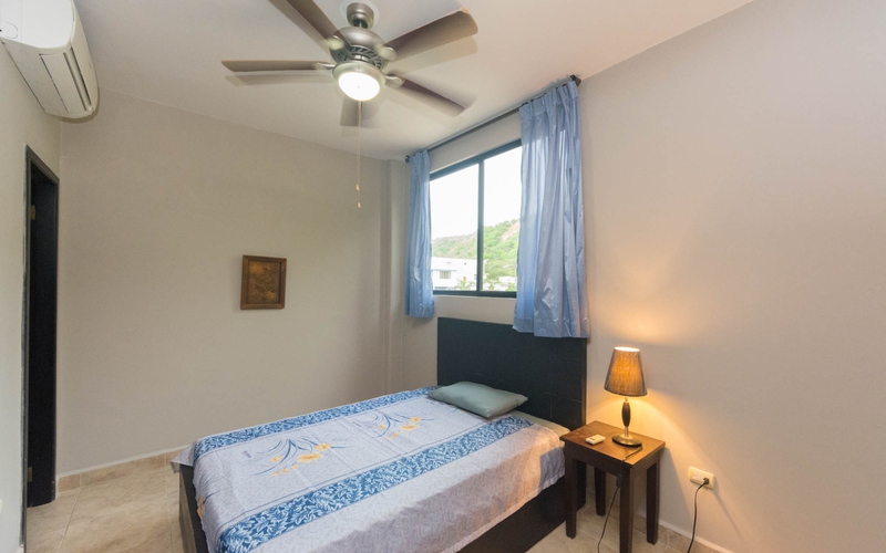 Guest Bedroom - Comfortable Townhouse Near the Ocean Guest Bedroom San Clemente, Ecuador Nikon D7500 by Lourdes Mendoza