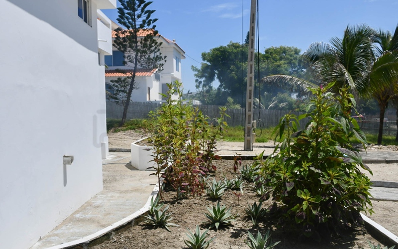 Beachfront view - Oceanfront Villa Los Ranchos Beachfront view Crucita, Ecuador Nikon D7500 by Aladino Mendoza