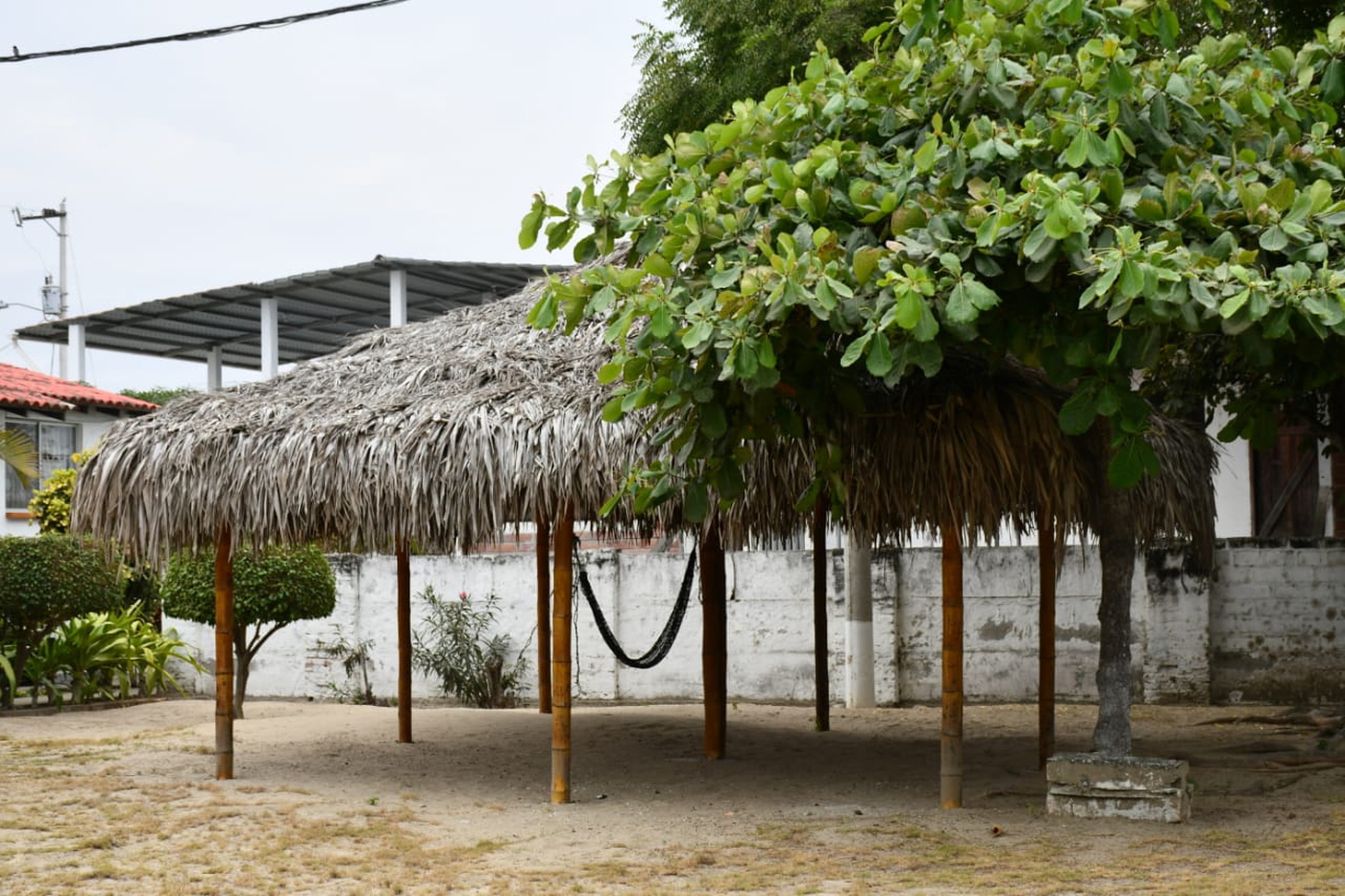 Affordable Beach House In Condominium