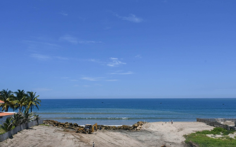 3 Story Beach House Amazing View <p>You could not ask for another amazing location…