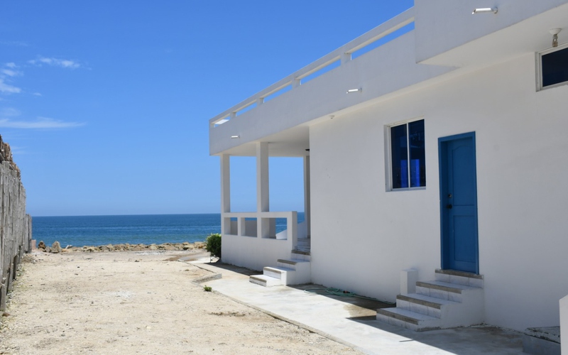 Beachfront view - Oceanfront Villa Los Ranchos Beachfront view Crucita, Ecuador Nikon D7500 by Aladino Mendoza