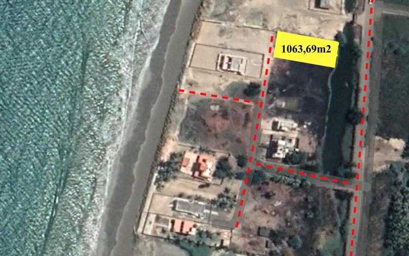 Beachfront view - 1063m2 Residential Beach Lot Los Ranchos Estates Beachfront view Crucita, Ecuador Private by Private