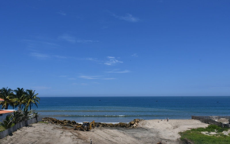 Beachfront view - Residential Beach Lot Los Ranchos Estates Beachfront view Crucita, Ecuador Nikon D7500 by Aladino Mendoza