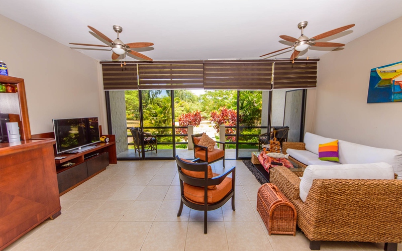 Living room San Clemente, Ecuador Nikon D7500 by Lourdes Mendoza